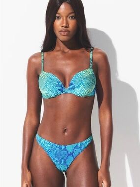 Signature Swim Ultimate Push-Up Bikini Top